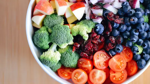 Какие фрукты и овощи следует хранить отдельно