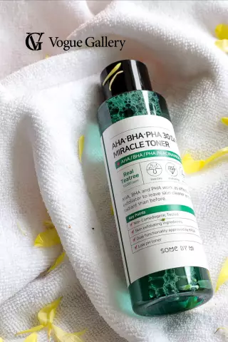 Мягко очищает сухую и поврежденную кожу