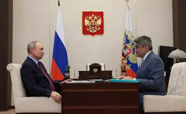 Встреча PFM и Демократической партии по вопросам страхования и промышленности «Меню»