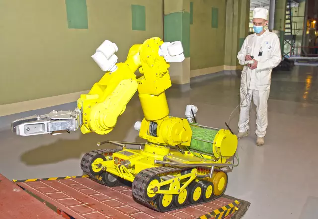 UNI-PHARMA: установки стандартного биоклиматического применения и робототехники