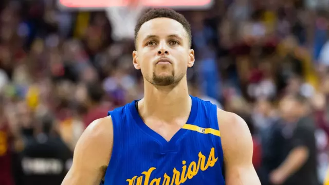 Стивен Карри: Каждый трёхочковый, шаг в битве с малярией