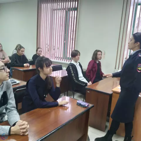 Встреча президента EKAB с начальником греческой полиции Встреча президента EKAB с начальником греческой полиции