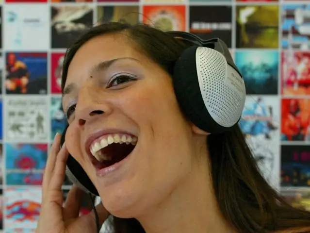 Как предотвратить потерю слуха от наушников