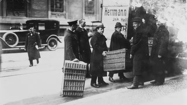 Кто был первым вакцинирован?