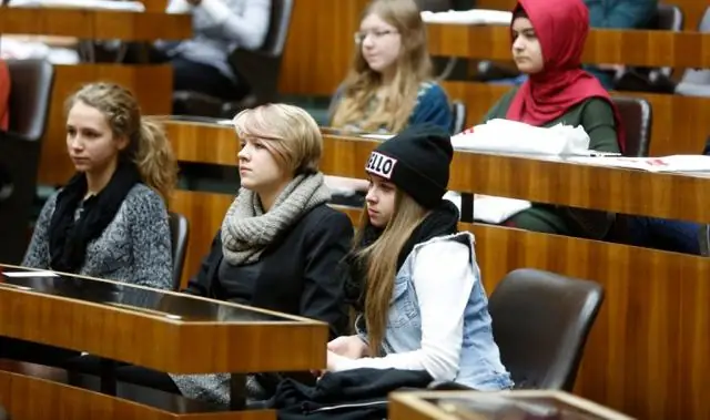 Основанные на фактических данных ответные меры политики для укрепления систем здравоохранения, сообщества и законодательства, которые заботятся о женщинах в Австралии с калечением