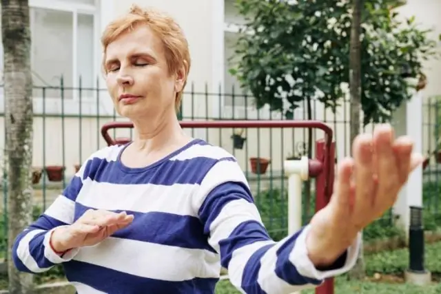 Хроническую боль в шее можно уменьшить с помощью тай-чи: исследование