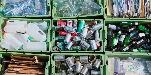 Антипасти, зараженные бактериями Listeria